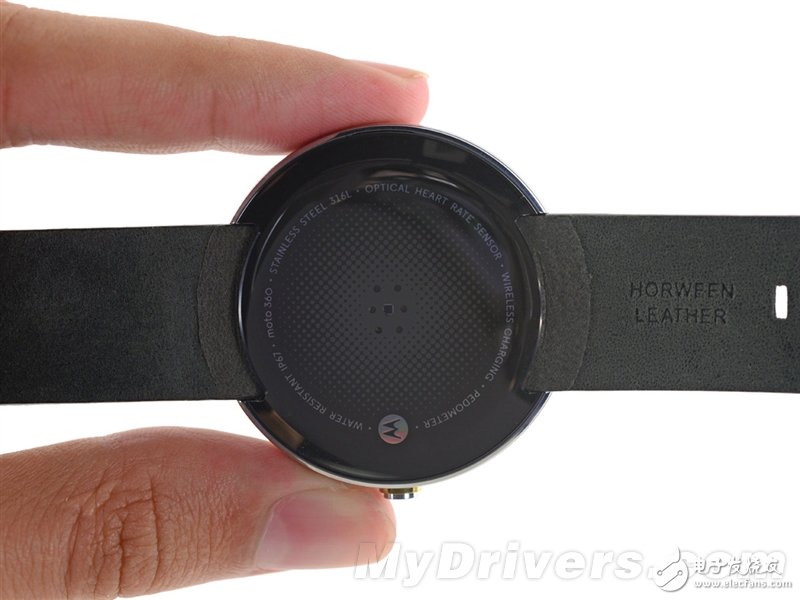 Moto 360暴力拆解:足以秒杀Apple Watch的智能手表?